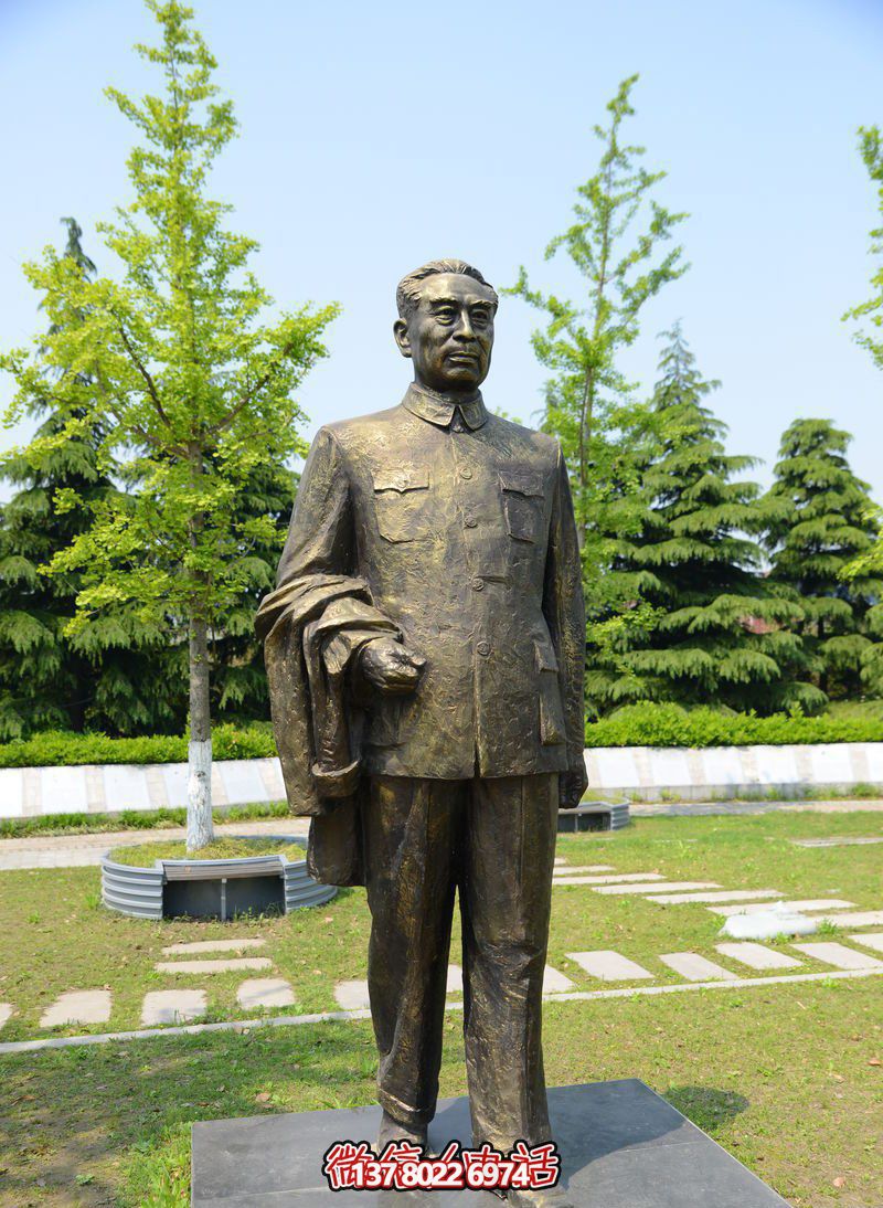 紀(jì)念周恩來偉人雕塑，緬懷歷史，見證輝煌