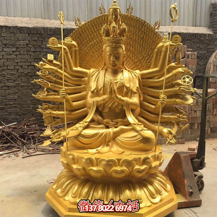 貼金千手觀音雕塑，精美裝飾大型寺廟