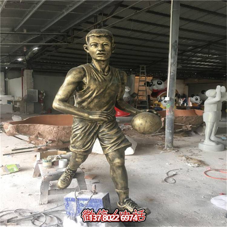 玻璃鋼仿銅人物擺件，點(diǎn)亮校園廣場(chǎng)