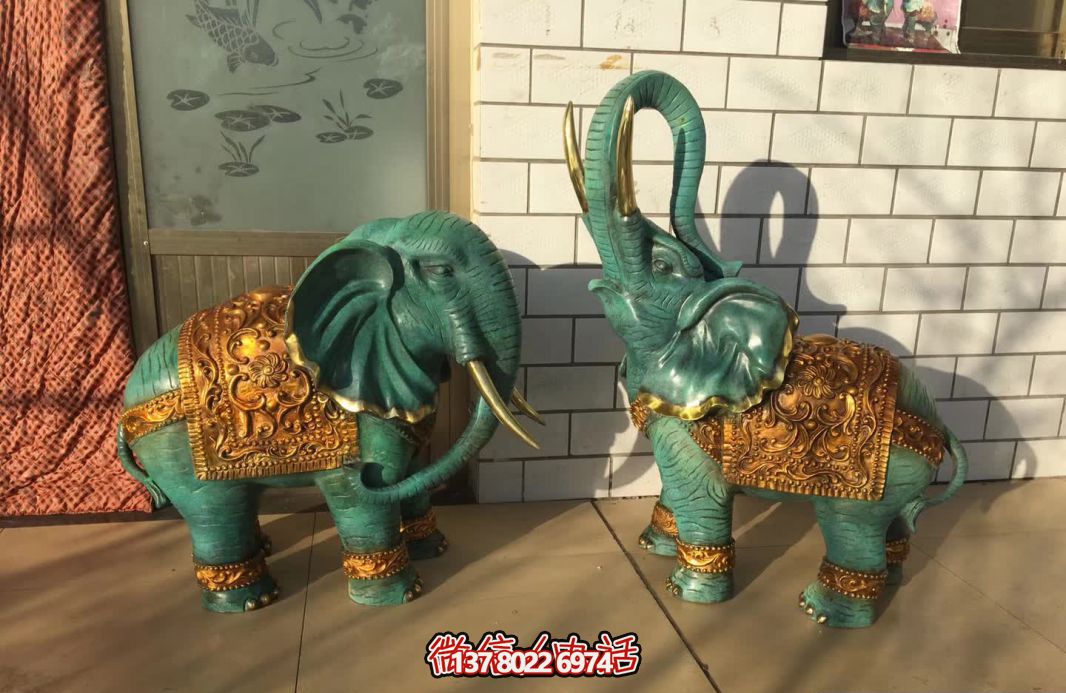 玻璃鋼大象彩繪雕塑，裝點(diǎn)室內(nèi)創(chuàng)意庭院