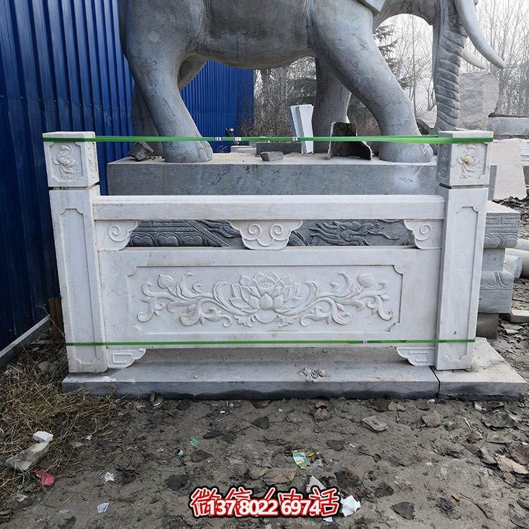 精美石雕扶手欄桿，完美裝飾戶外