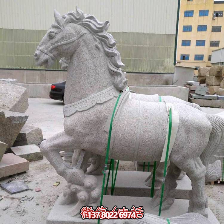 主題砂巖雕刻馬擺件，點綴園林廣場美景