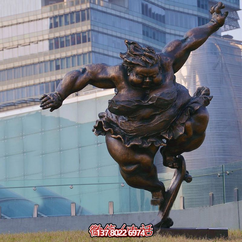 玻璃鋼雕塑滑板車，為城市公園和廣場(chǎng)帶來(lái)活力