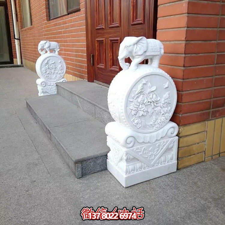 浪漫經(jīng)典，精致雕刻吉祥小象抱鼓石