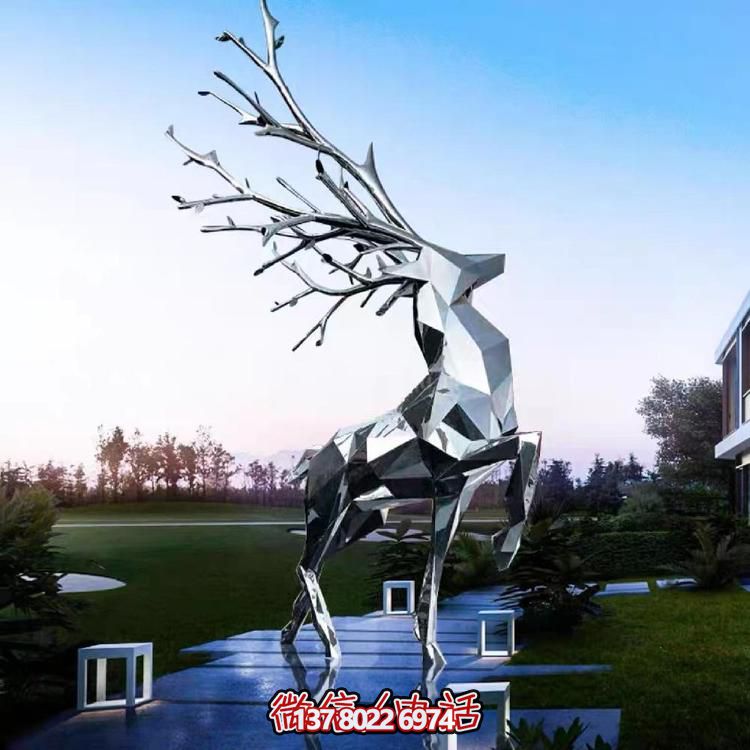 不銹鋼幾何形鏡面彩繪擺件，為校園景觀戶外售樓處帶來時(shí)尚美感