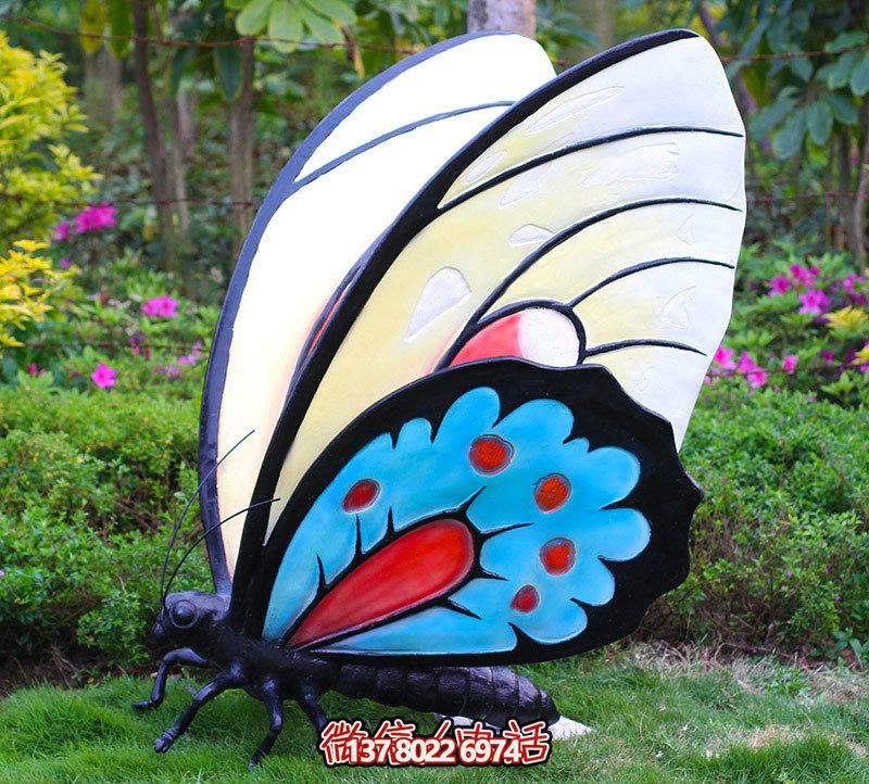 玻璃鋼彩繪蝴蝶雕塑，美化小區(qū)環(huán)境