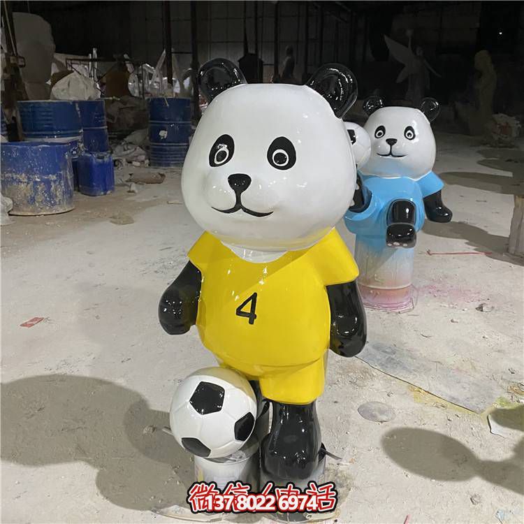 足球旅游景區(qū)，讓你玩轉(zhuǎn)卡通公仔和雕塑