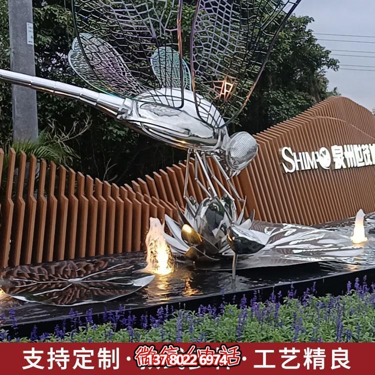 大型不銹鋼雕塑，為城市酒店、公園、商場(chǎng)及水景環(huán)境增添獨(dú)特景觀