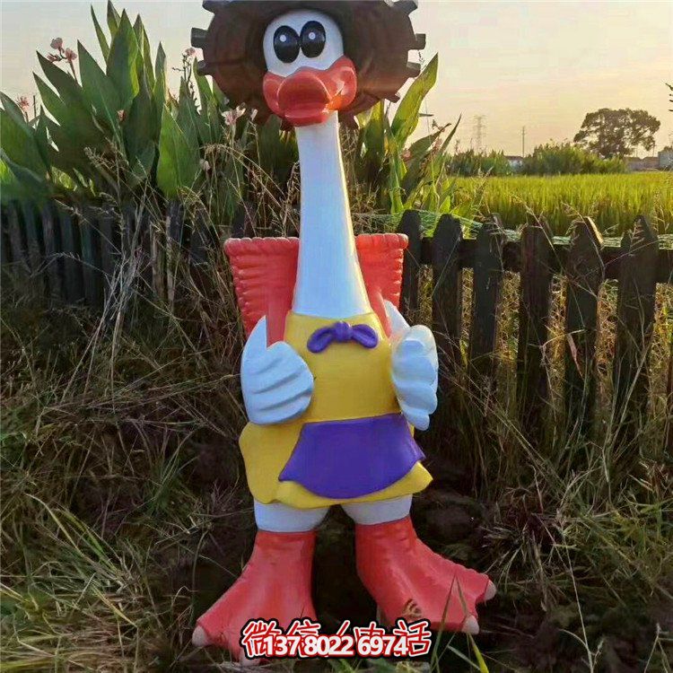 玻璃鋼雕塑卡通鴨子，營造完美園林