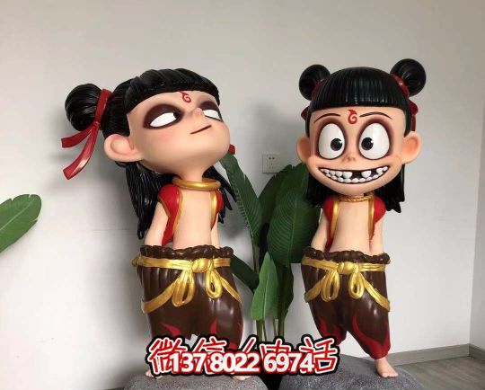 玻璃鋼哪吒雕塑精美彩繪，給景區(qū)園林增色不少