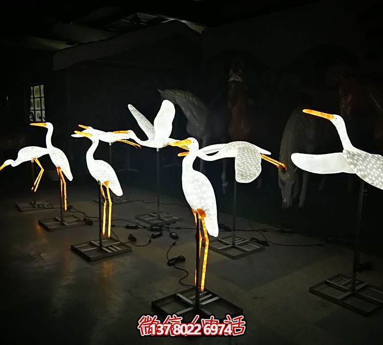 玻璃鋼雕塑景觀亮化，點(diǎn)亮景區(qū)園林