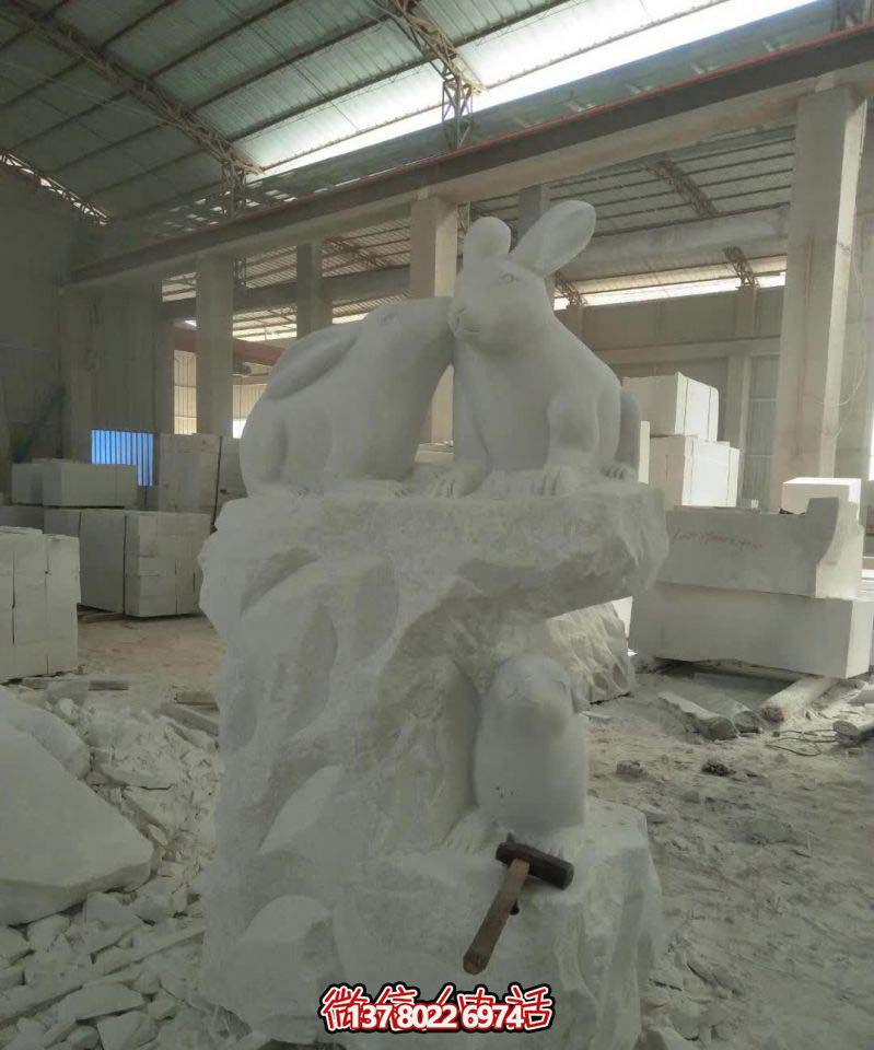 名門(mén)大號(hào)石雕兔子雕塑，高端裝飾您的別墅
