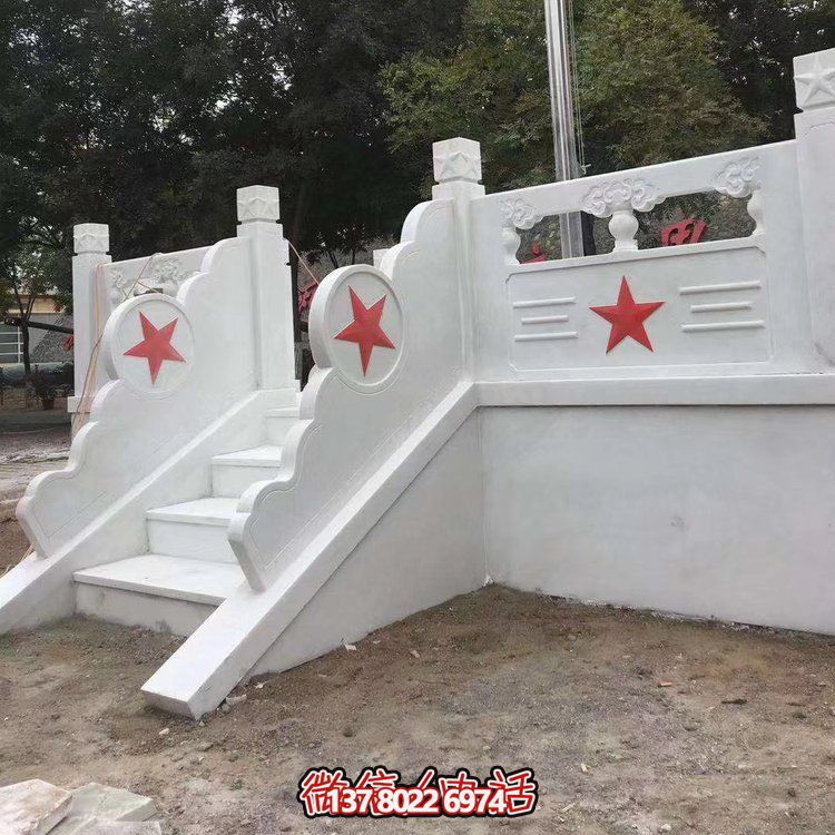 石欄桿護欄系統(tǒng)，為大理學(xué)校、政府及單位提供安全升旗臺