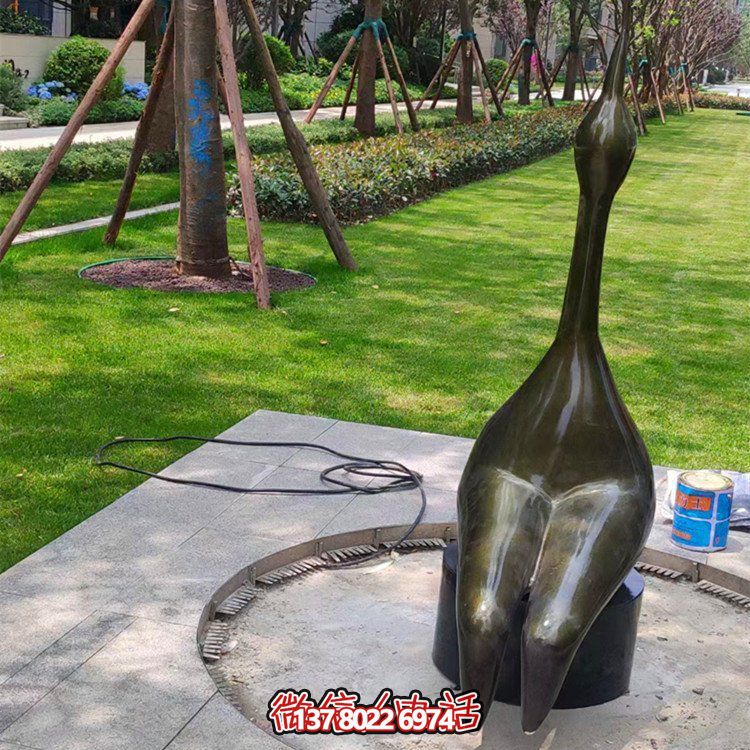 仿銅不銹鋼抽象動(dòng)物景觀(guān)公園裝飾
