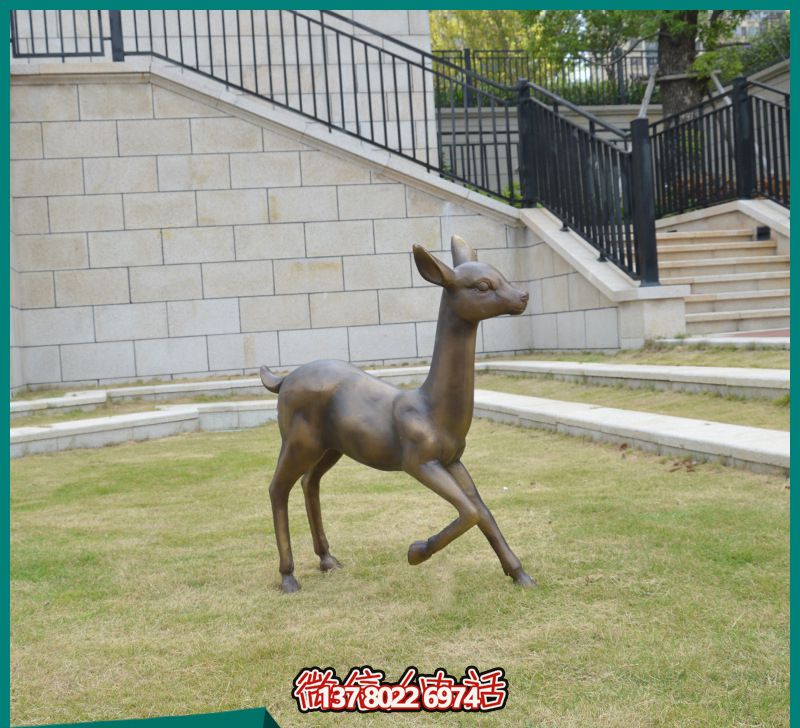 玻璃鋼梅花鹿彩繪雕塑，完美裝飾園林景觀