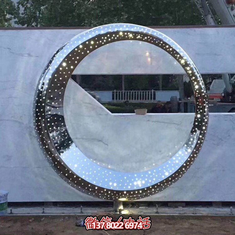 不銹鋼海豚景觀雕塑，提升酒店會所的抽象圓環(huán)氛圍