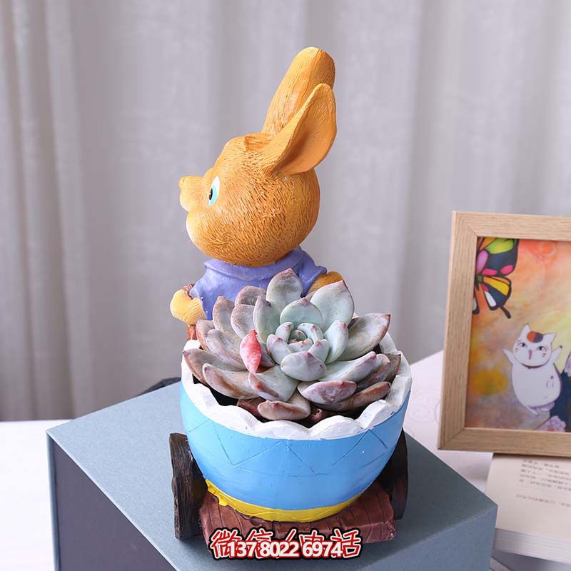 玻璃鋼兔子雕塑拉花盆，讓客廳擺件變得更有格調(diào)