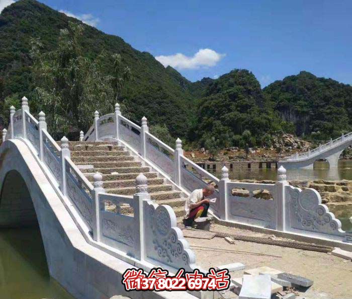石拱橋，精美漢白玉欄桿，美景美景
