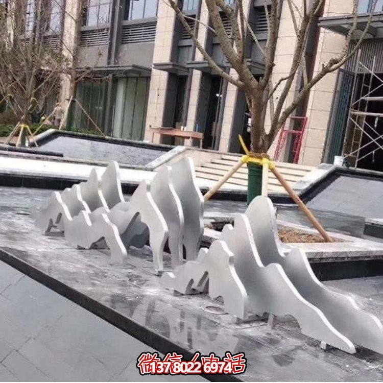 融合唯美抽象，完美裝點小區(qū)景觀的不銹鋼噴泉水池雕塑