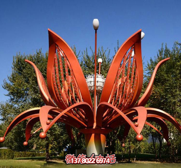 不銹鋼雕塑——綻放紅色花朵，為公園增添美麗