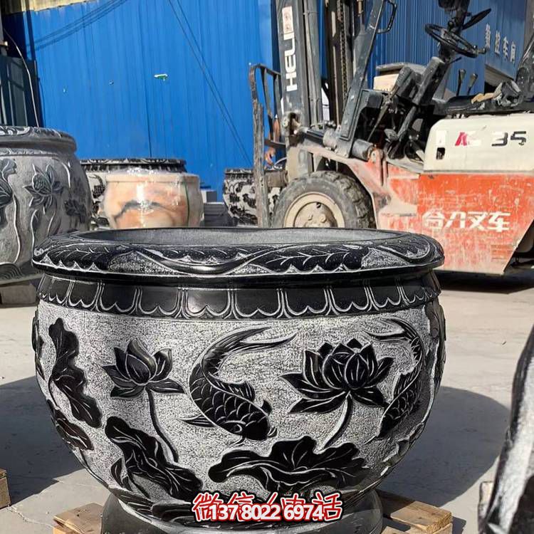 精美荷花浮雕缸，融合經(jīng)典元素，打造清新安靜空間