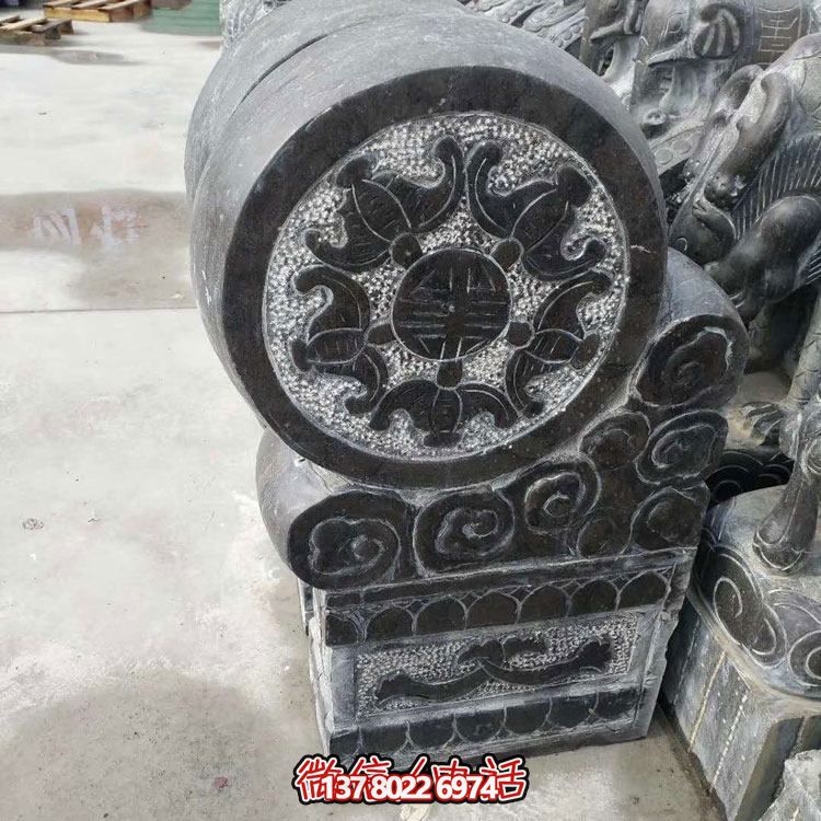 精美青石浮雕抱鼓石雕塑，點綴門口庭院