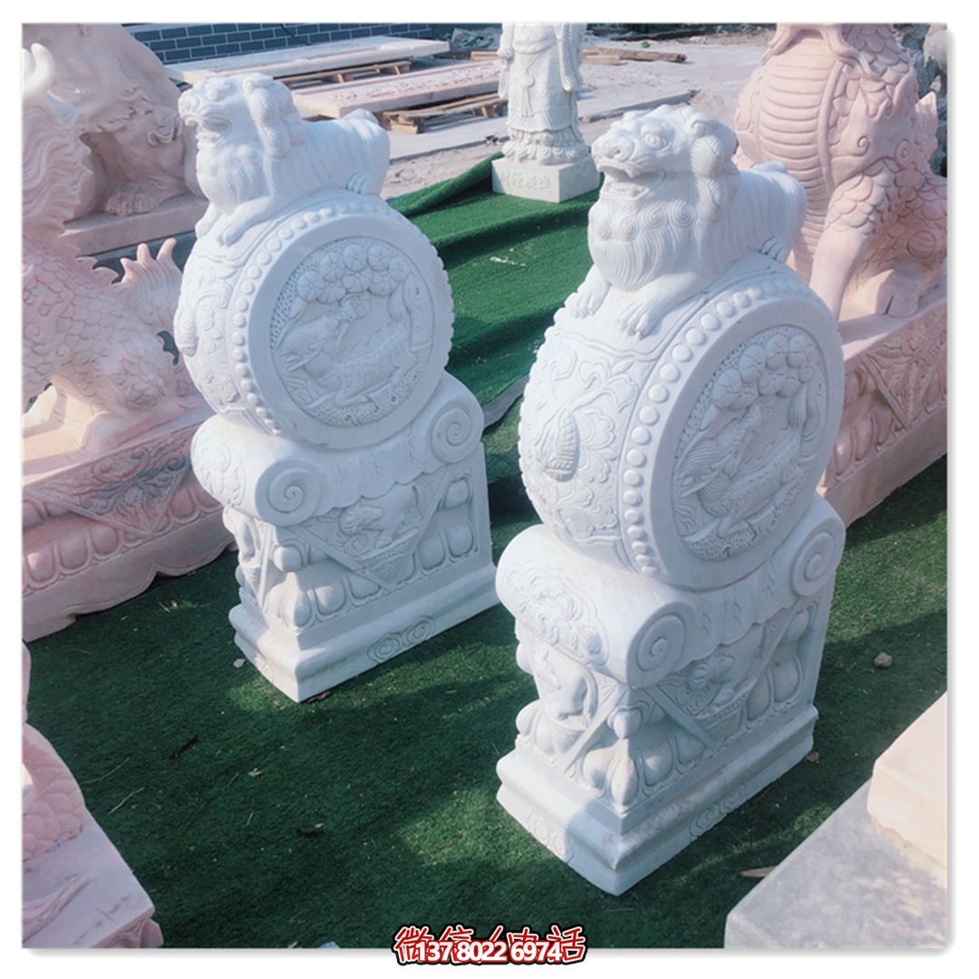 精美石雕獅子雕塑，裝點(diǎn)精致庭院