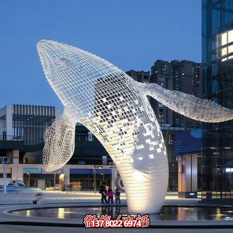 精美的大型不銹鋼網(wǎng)格鯨魚(yú)雕塑，綴點(diǎn)你的戶外空間