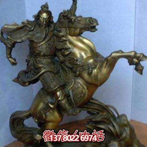 傳統(tǒng)工藝銅雕騎馬人物雕塑，點綴戶外園林