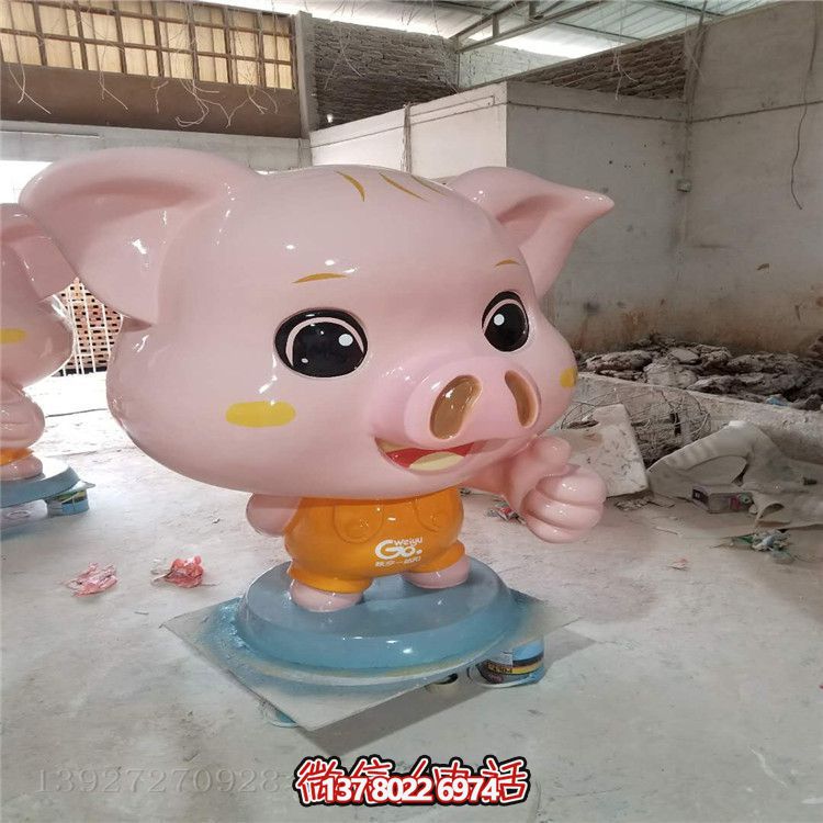 玻璃鋼豬雕塑，為您的店鋪、戶外公園增添熱鬧氣氛