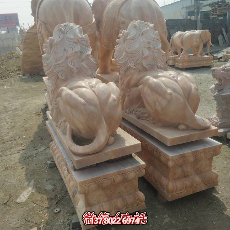 大型西方獅子雕塑，為酒店企業(yè)添彩