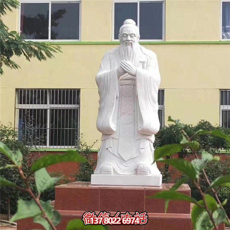 孔子雕像，傳承歷史文化