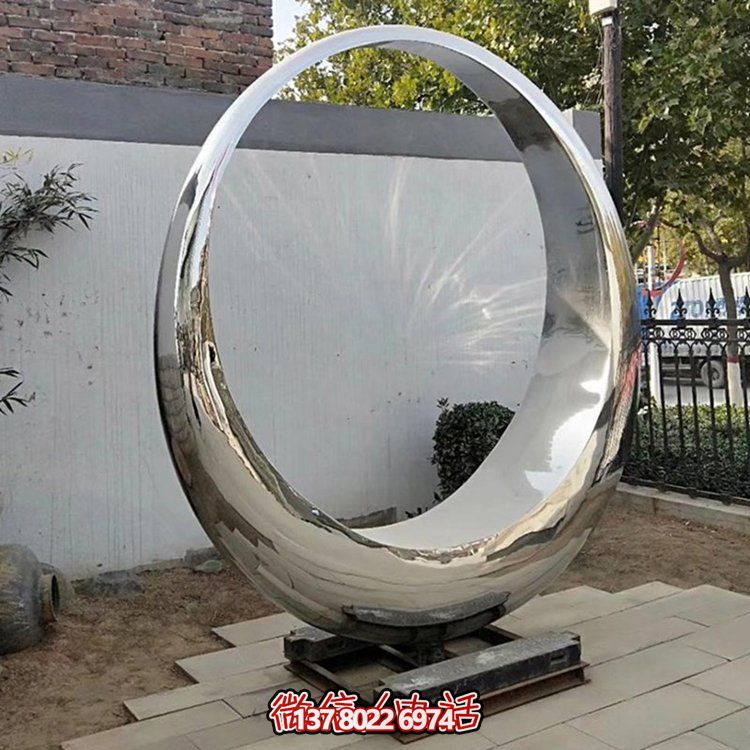 高級不銹鋼圓環(huán)雕塑，構(gòu)筑優(yōu)雅園林景觀