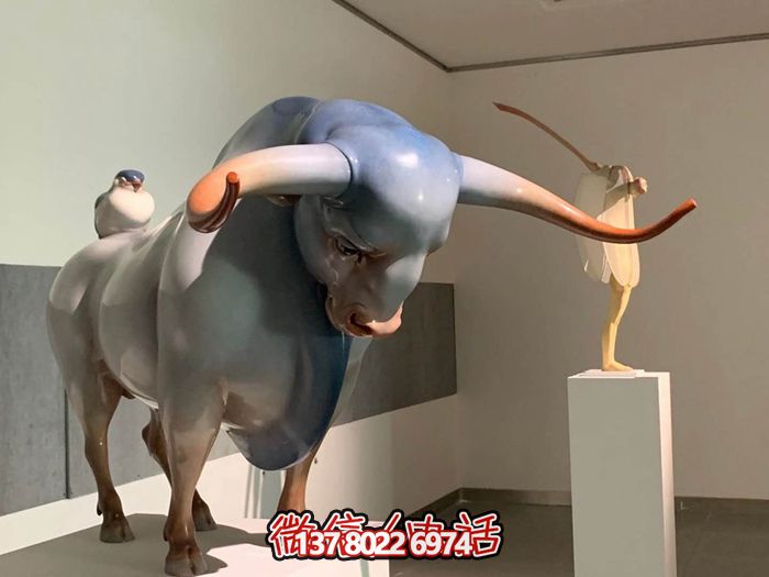 室內(nèi)玻璃鋼彩繪牛雕塑 室內(nèi)玻璃鋼彩繪牛雕塑