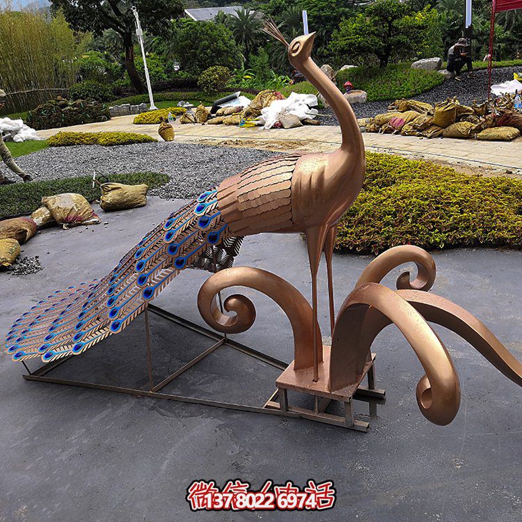 不銹鋼孔雀，烤漆藝術動物造型雕塑