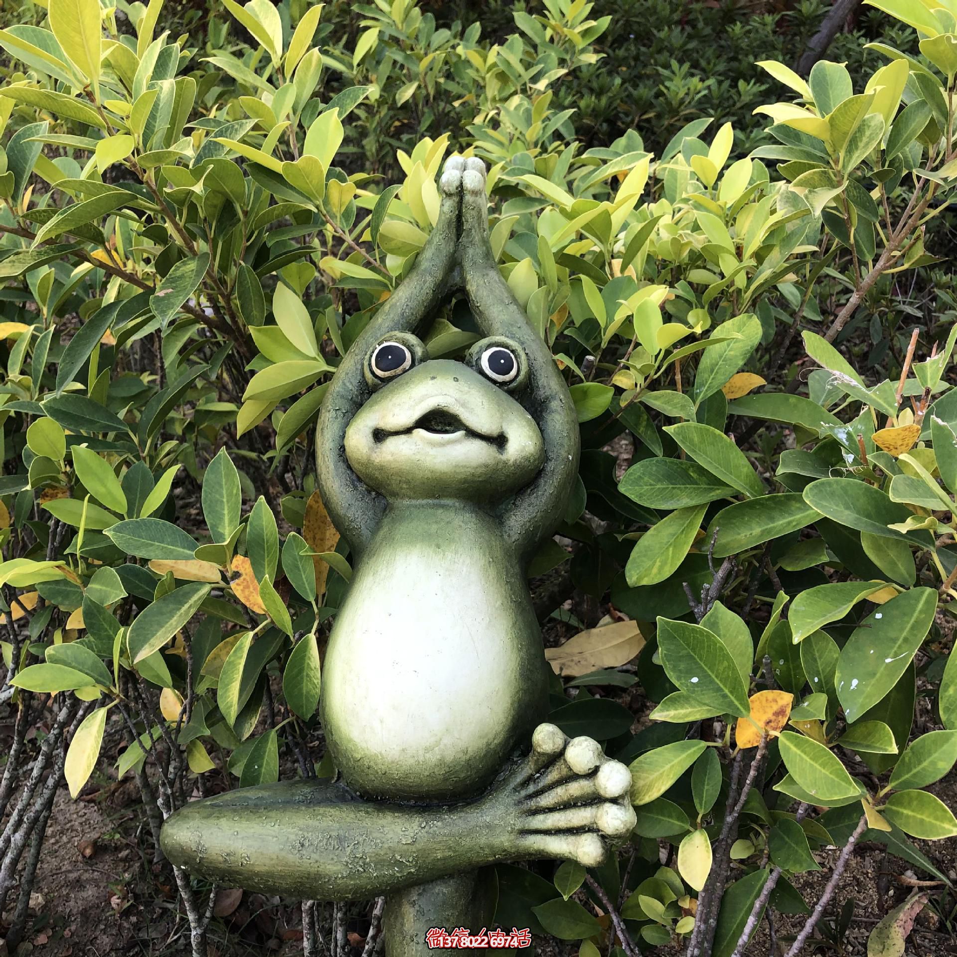 景區(qū)玻璃鋼個性青蛙雕塑 景區(qū)玻璃鋼個性青蛙雕塑