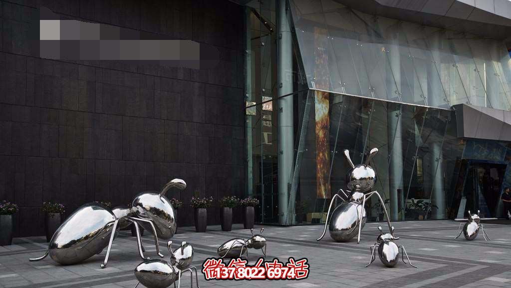 商場(chǎng)店鋪門口一群拋光不銹鋼螞蟻雕塑 商場(chǎng)店鋪門口一群拋光不銹鋼螞蟻雕塑